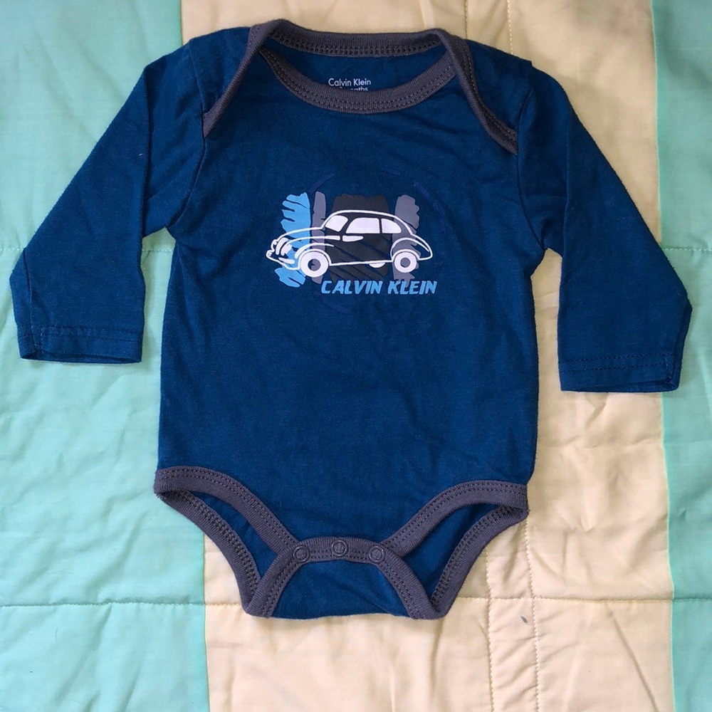 Calvin Klein Long Sleeve Onesie 0-3 month